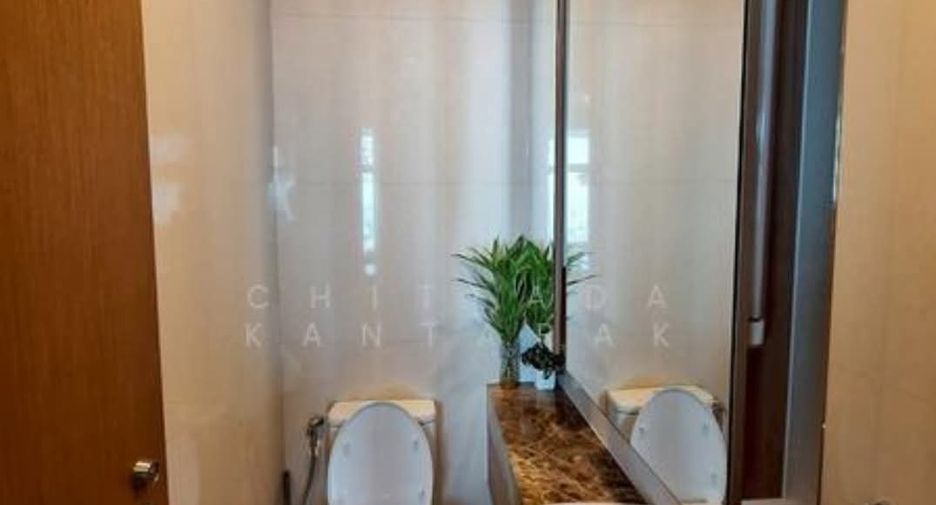 For sale 4 bedrooms condo in Yan Nawa, Bangkok
