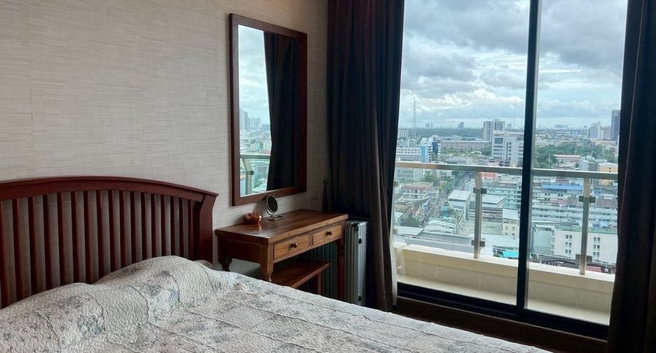 For rent 2 bedrooms condo in Sathon, Bangkok
