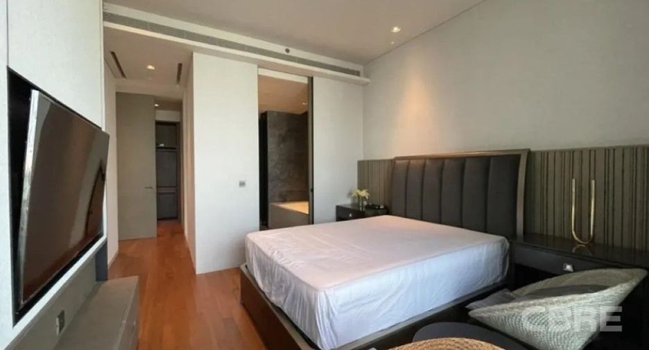 For rent and for sale 2 bedrooms condo in Khlong San, Bangkok