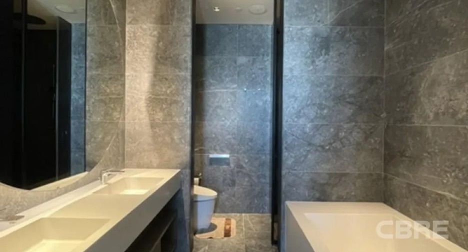 For rent and for sale 2 bedrooms condo in Khlong San, Bangkok