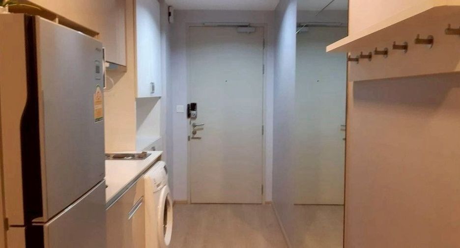 For rent 2 bedrooms condo in Ratchathewi, Bangkok
