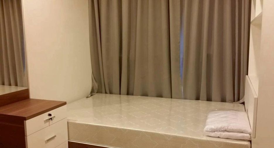 For rent 2 bedrooms condo in Ratchathewi, Bangkok