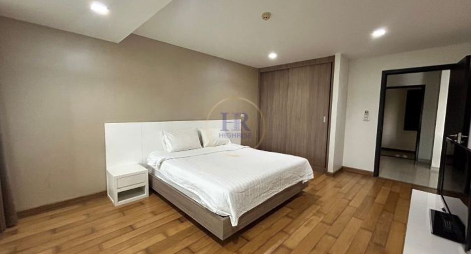 For sale 2 bedrooms condo in Pratumnak, Pattaya