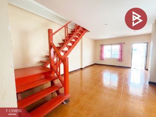 出售 2 卧室 联排别墅 在 Mueang Pathum Thani, Pathum Thani