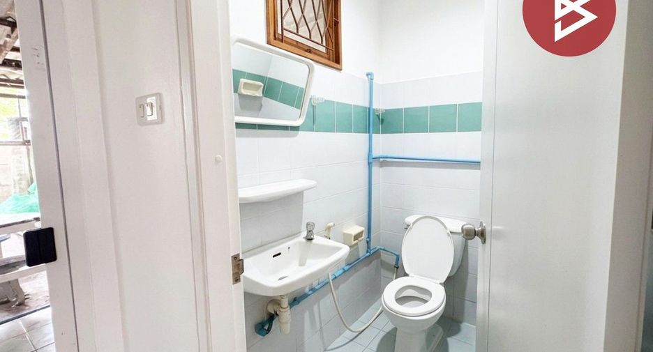 For sale 2 bedrooms townhouse in Mueang Pathum Thani, Pathum Thani