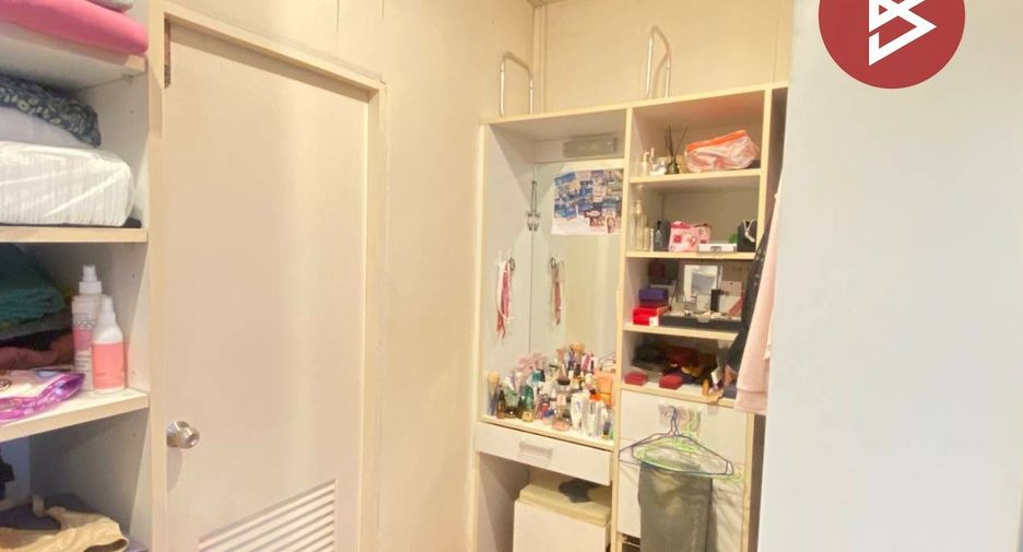 For sale 3 ベッドルーム townhouse in Prawet, Bangkok