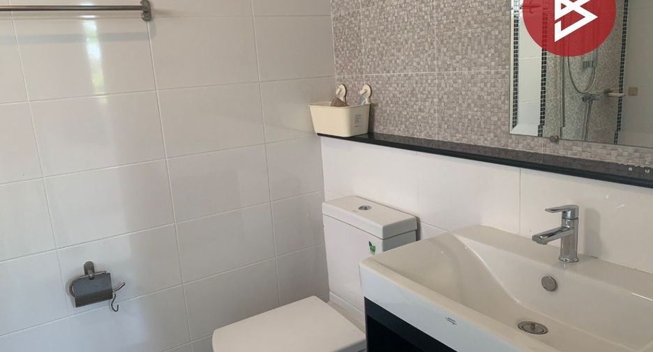 For sale 3 bedrooms house in Lat Krabang, Bangkok