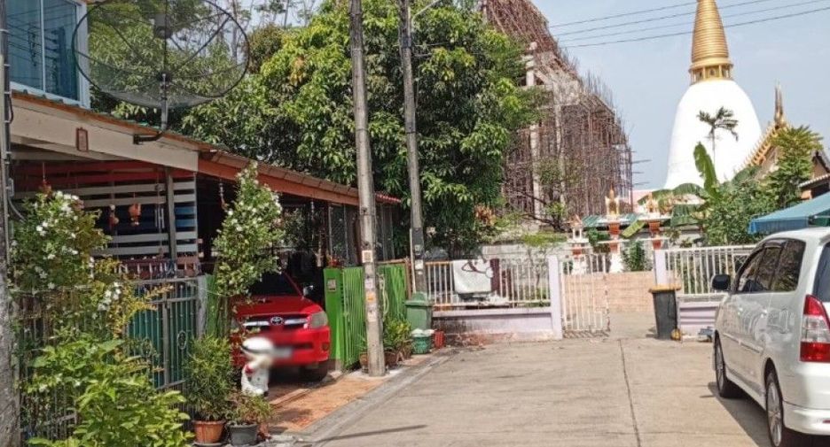 Продажа 2 спальни таунхаус в Кхлонг Сам Ща, Бангкок