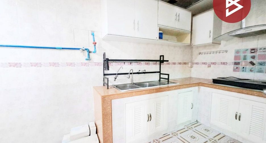 For sale 3 bedrooms townhouse in Min Buri, Bangkok