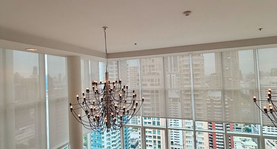 For rent 4 bedrooms serviced apartment in Pathum Wan, Bangkok