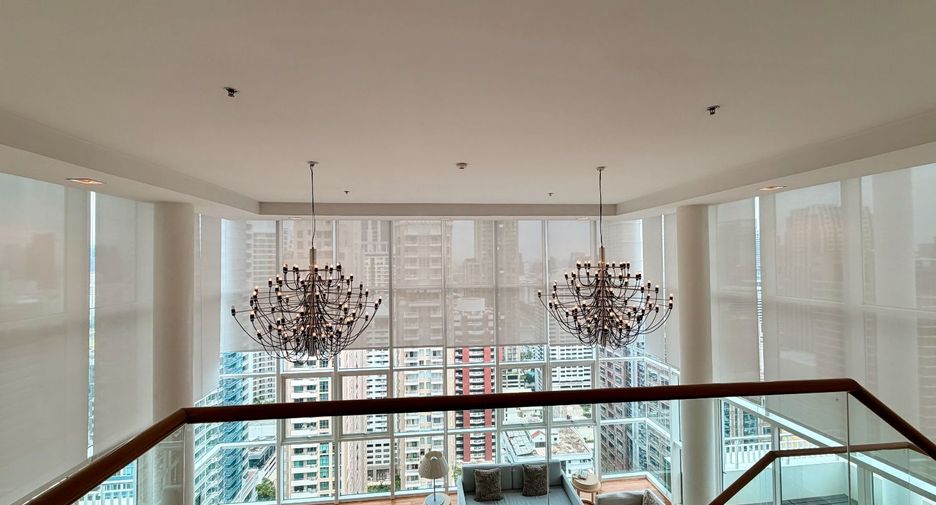 For rent 4 bedrooms serviced apartment in Pathum Wan, Bangkok
