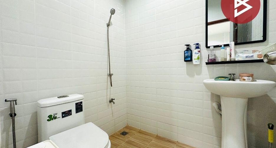 For sale 2 ベッドルーム townhouse in Mueang Samut Sakhon, Samut Sakhon