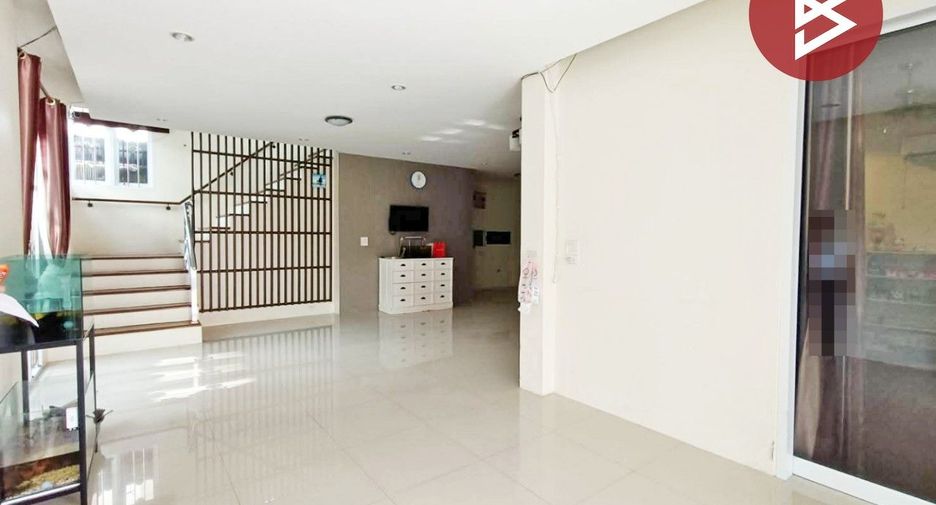 For sale 4 bedrooms house in Mueang Chanthaburi, Chanthaburi