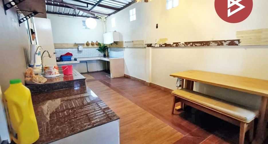 For sale 4 bedrooms house in Mueang Chanthaburi, Chanthaburi