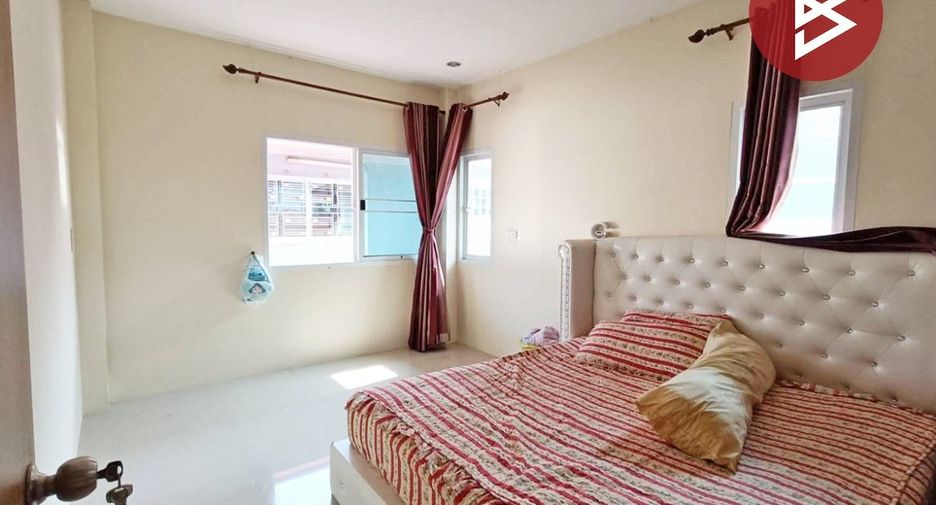 For sale 4 bedrooms house in Mueang Chanthaburi, Chanthaburi