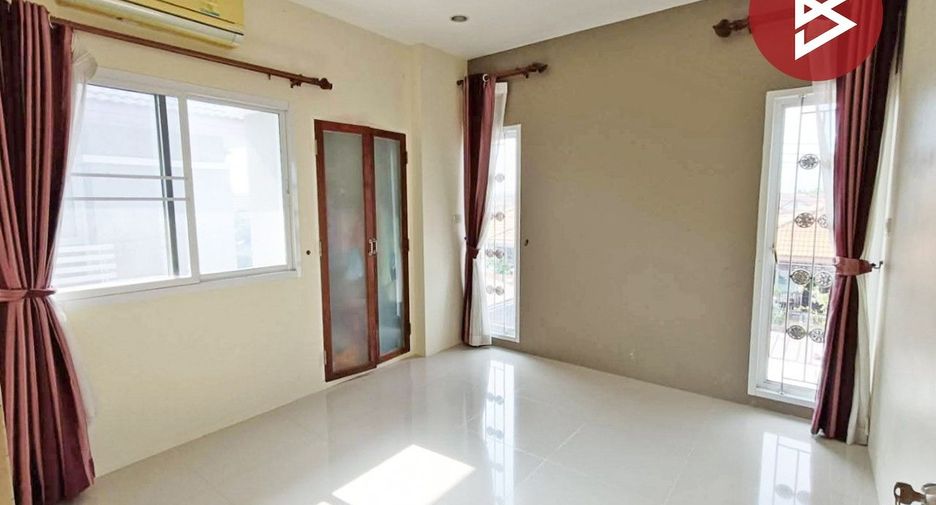 For sale 4 bedrooms house in Mueang Chanthaburi, Chanthaburi