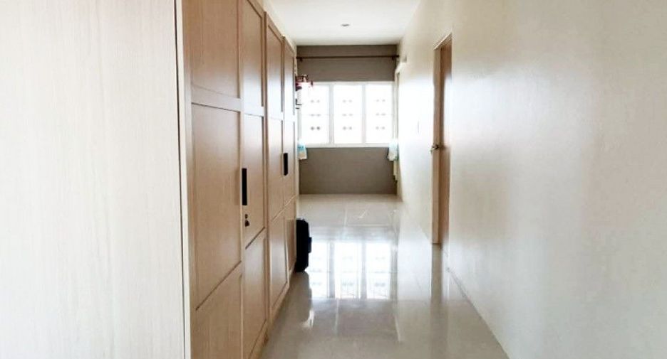 For sale 4 bedrooms house in Mueang Chanthaburi, Chanthaburi