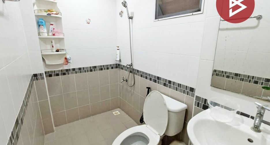For sale 4 bedrooms house in Mueang Chanthaburi, Chanthaburi