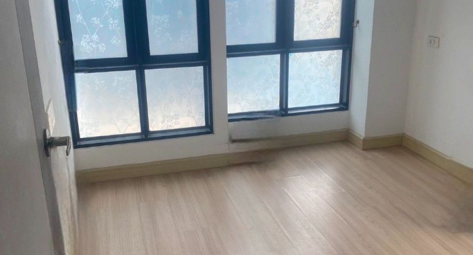 Reihenhaus zum Kauf mit 3 Zimmer in Si Racha, Chonburi