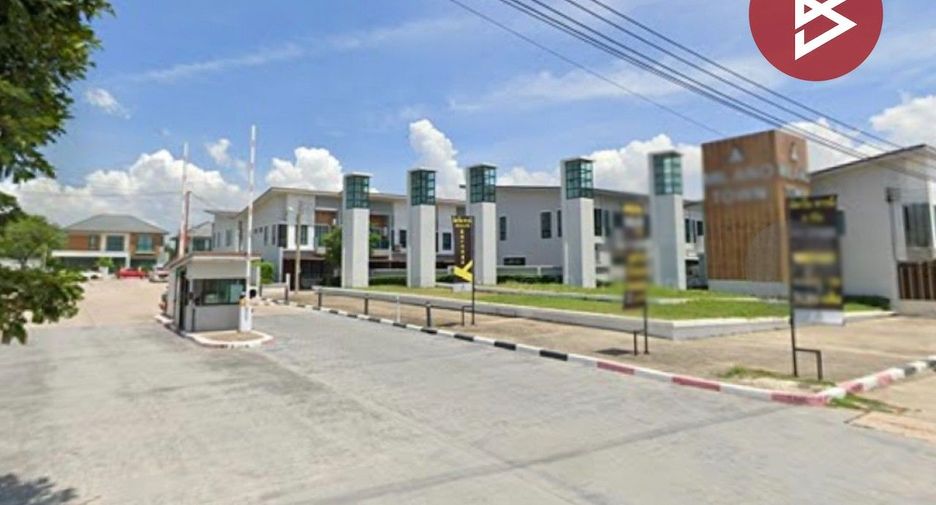 Reihenhaus zum Kauf mit 3 Zimmer in Si Racha, Chonburi