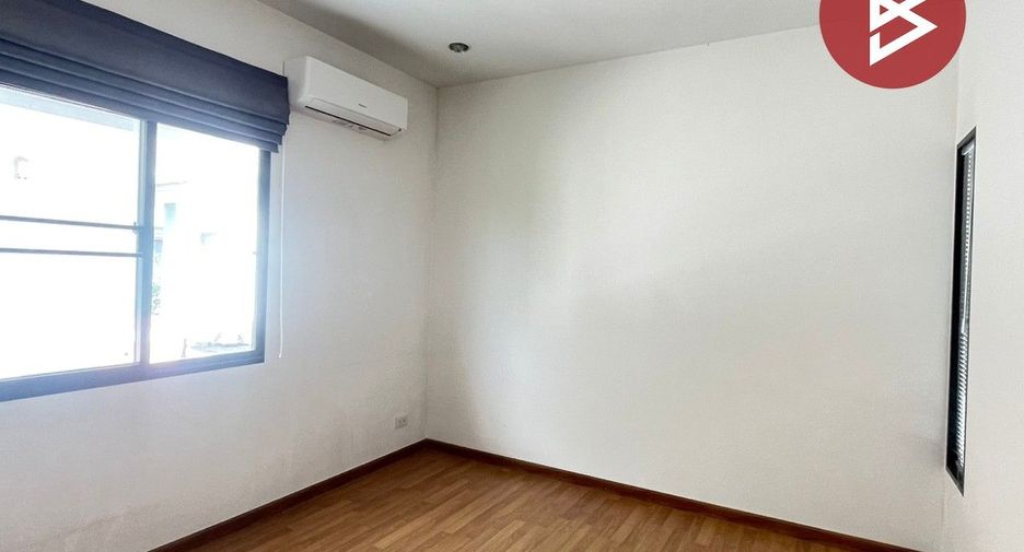 Haus zum Kauf mit 3 Zimmer in Ban Bueng, Chonburi