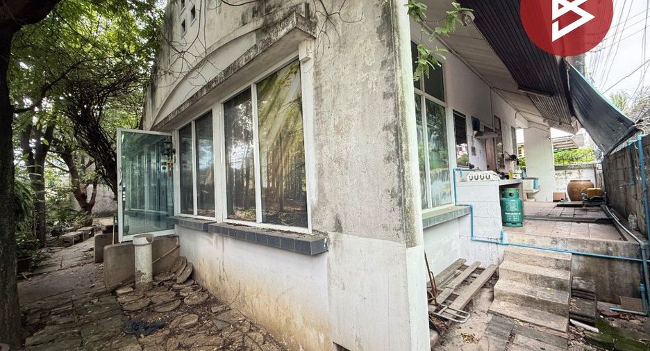 Casa en venta de 2 habitaciones en Sam Phran, Nakhon Pathom