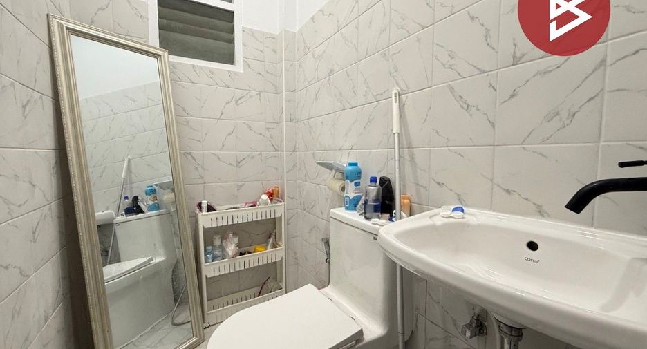 Casa en venta de 2 habitaciones en Sam Phran, Nakhon Pathom