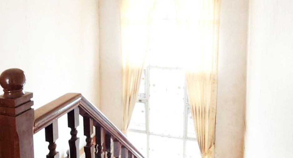 For sale 4 bedrooms house in Khlong Luang, Pathum Thani