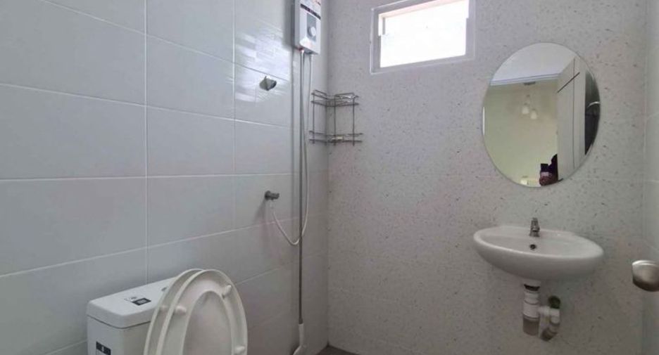 For sale 3 bedrooms townhouse in East Pattaya, Pattaya