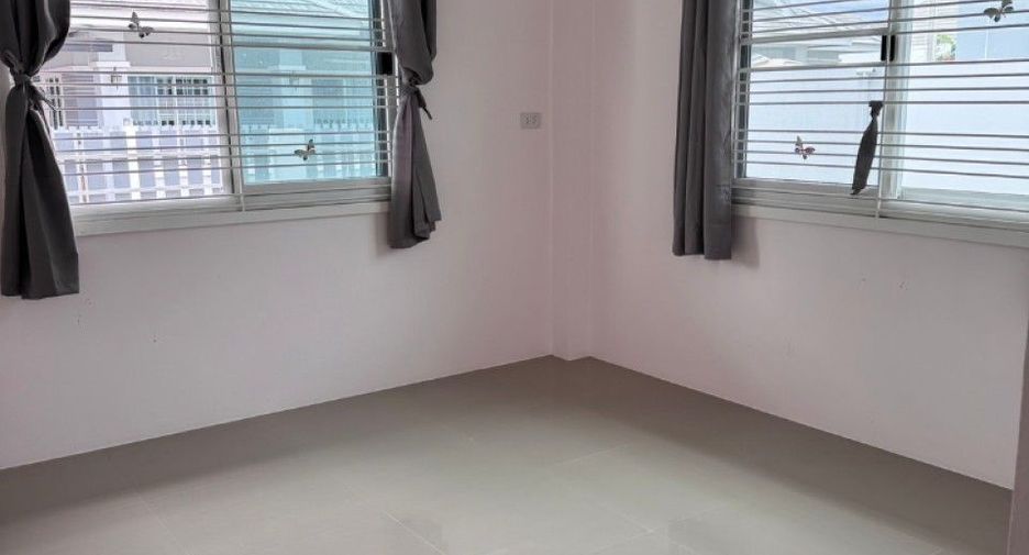 Haus zum Kauf mit 3 Zimmer in Mueang Rayong, Rayong