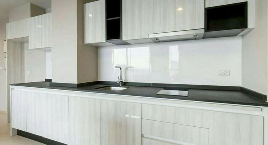 For rent and for sale 1 bed condo in Watthana, Bangkok