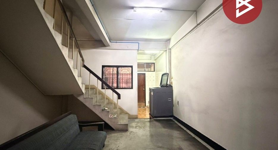 For sale 4 bedrooms retail Space in Bang Sue, Bangkok