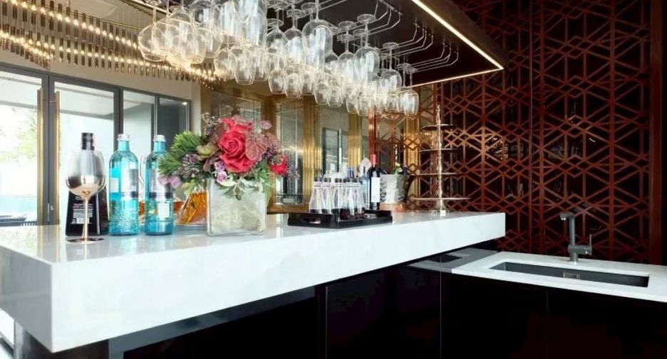 For rent 1 bed condo in Khlong Toei, Bangkok