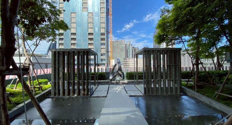 For rent 1 bed condo in Khlong Toei, Bangkok