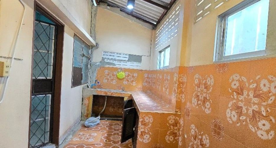 Продажа 3 спальни таунхаус в Саи Маи, Бангкок