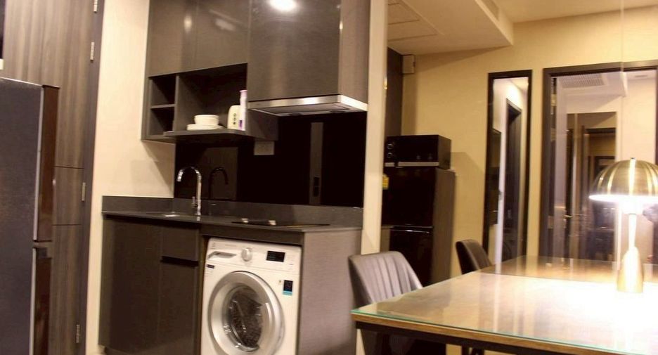 For rent 1 bed condo in Khlong Toei, Bangkok