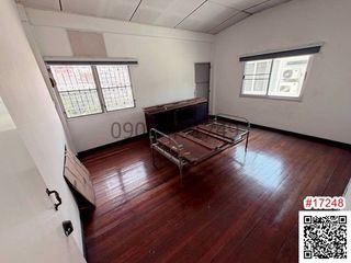 For rent 2 bedrooms townhouse in Phasi Charoen, Bangkok