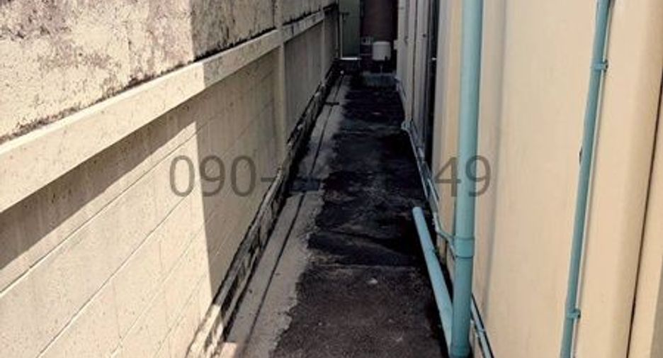 For rent 2 bedrooms townhouse in Phasi Charoen, Bangkok