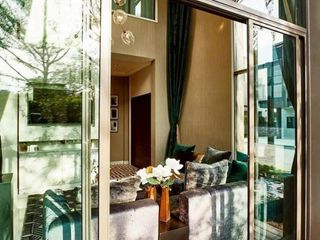 For sale 4 bedrooms house in Phra Khanong, Bangkok