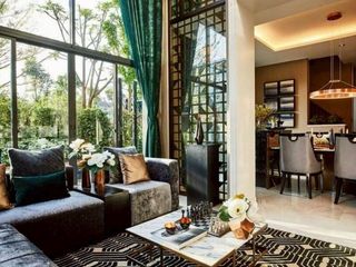 For sale 4 bedrooms house in Phra Khanong, Bangkok