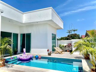 Haus zur Miete mit 3 Zimmer in Bang Lamung, Chonburi