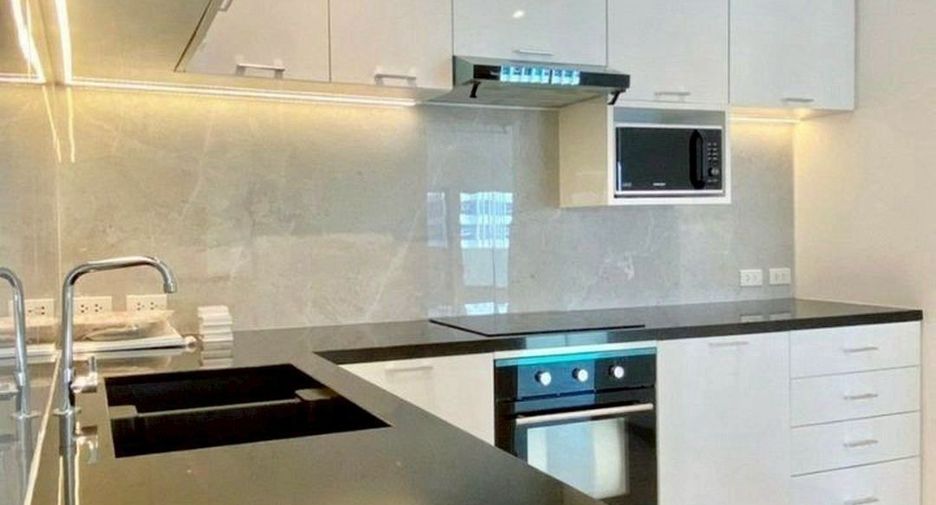 Wohnung zur Miete mit 2 Zimmer in Bang Rak, Bangkok