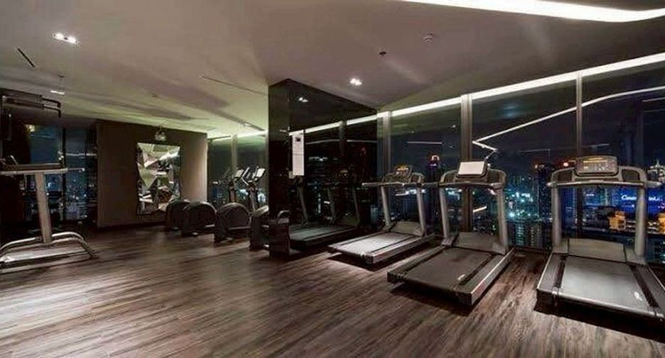 For rent 2 bedrooms condo in Pathum Wan, Bangkok
