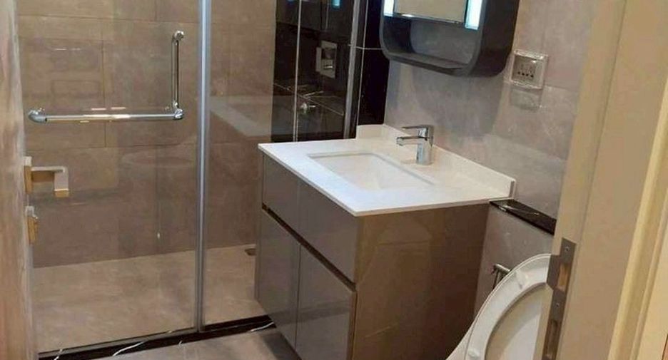 For rent 1 bed condo in Huai Khwang, Bangkok