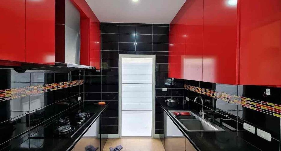 ให้เช่า 5 ห้องนอน บ้านเดี่ยว ใน ประเวศ, กรุงเทพฯ