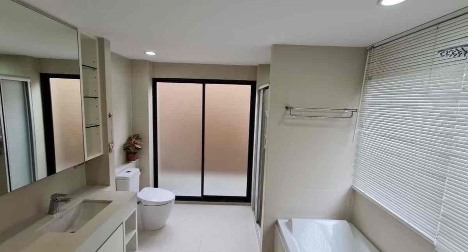 ให้เช่า 5 ห้องนอน บ้านเดี่ยว ใน ประเวศ, กรุงเทพฯ
