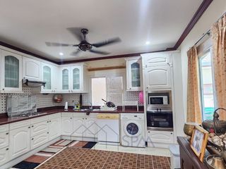 Villa en venta de 4 habitaciones en Cha Am, Phetchaburi