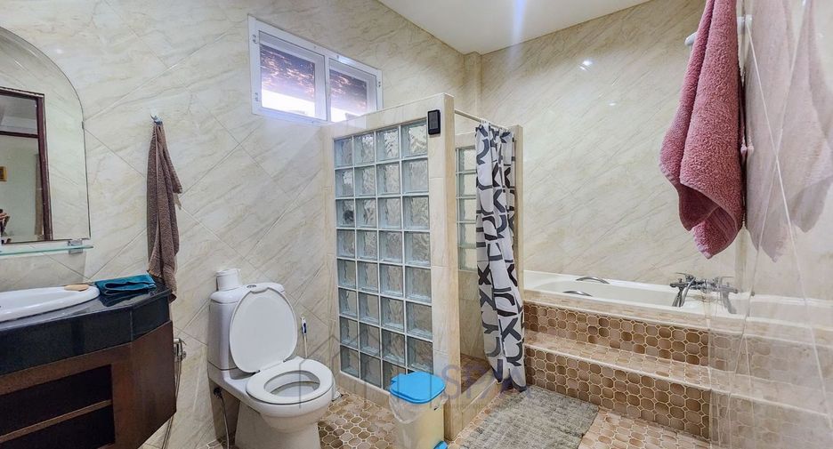 Villa en venta de 4 habitaciones en Cha Am, Phetchaburi