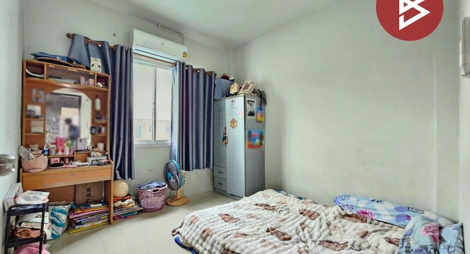 For sale 3 bedrooms townhouse in Si Racha, Chonburi