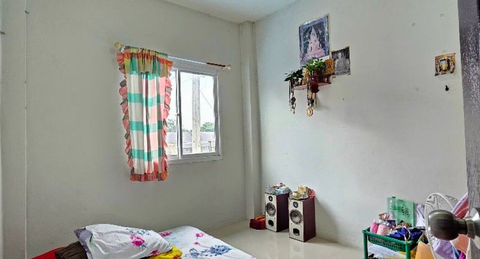 For sale 3 bedrooms townhouse in Si Racha, Chonburi